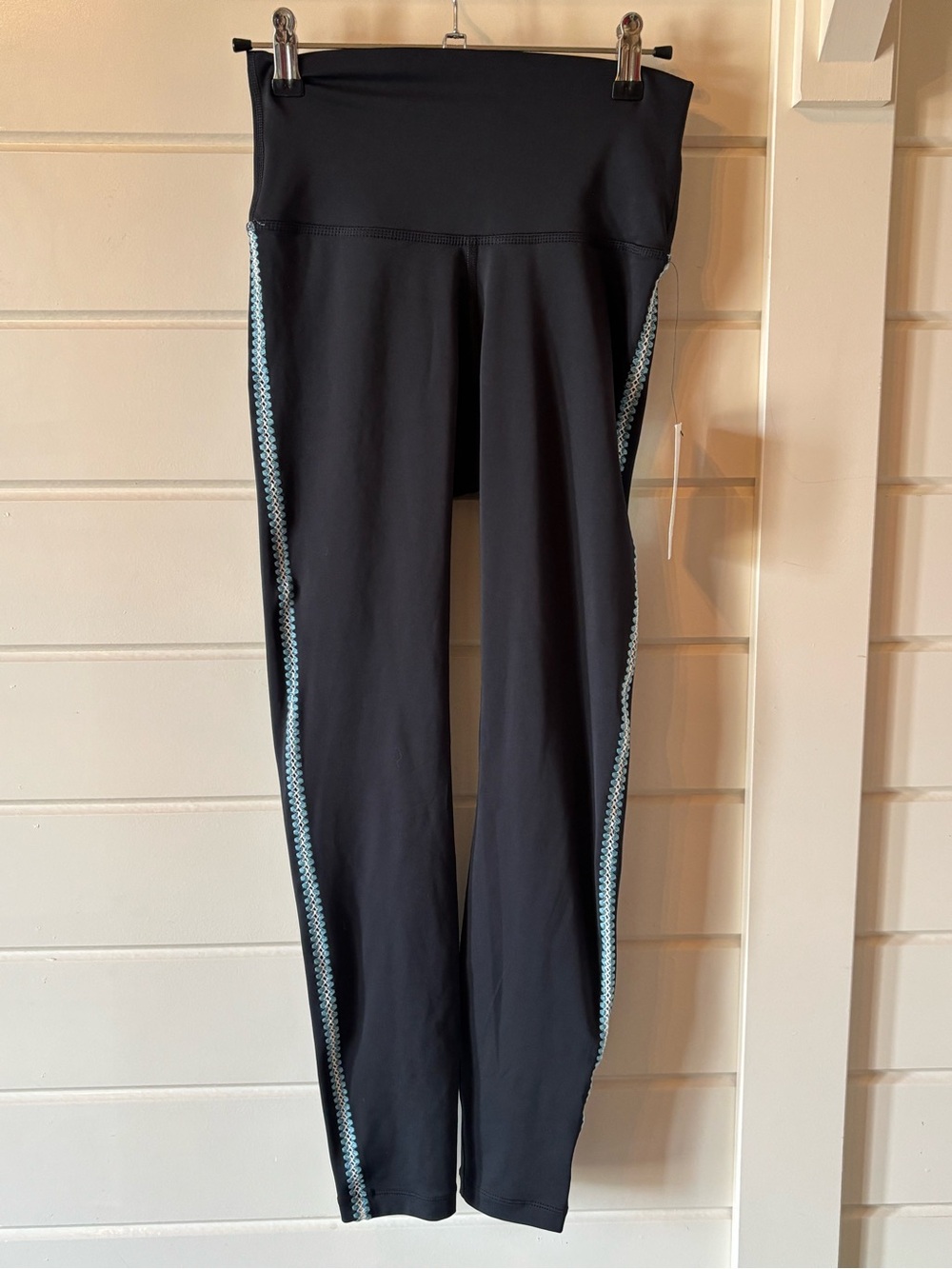 NWT Womens Nike Yoga Black Leggings with Light Blue knit stripe